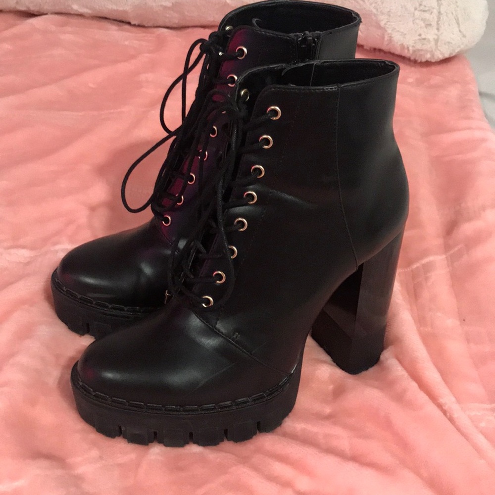 Zara black boots high thick heel